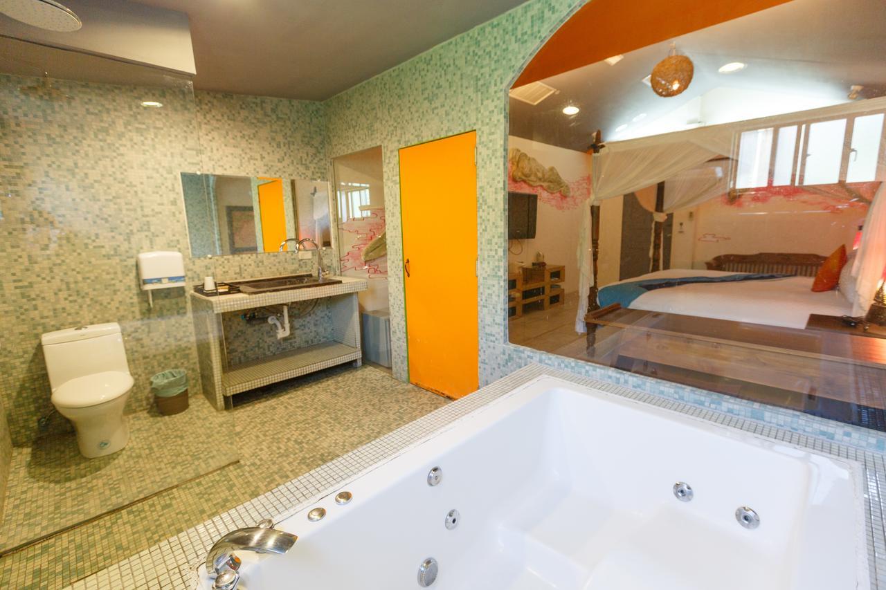 Kenting South Island Guesthouse Longshui Bagian luar foto