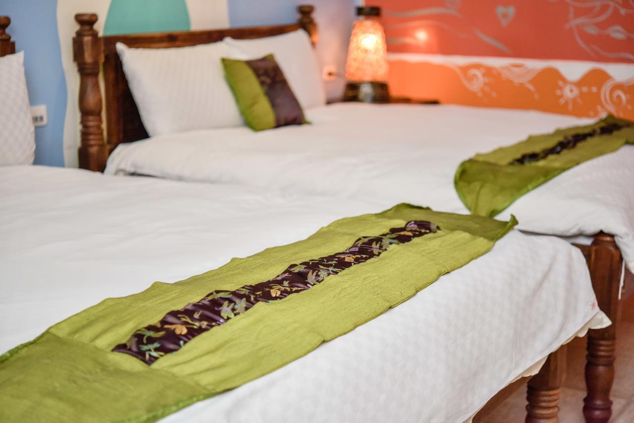 Kenting South Island Guesthouse Longshui Bagian luar foto