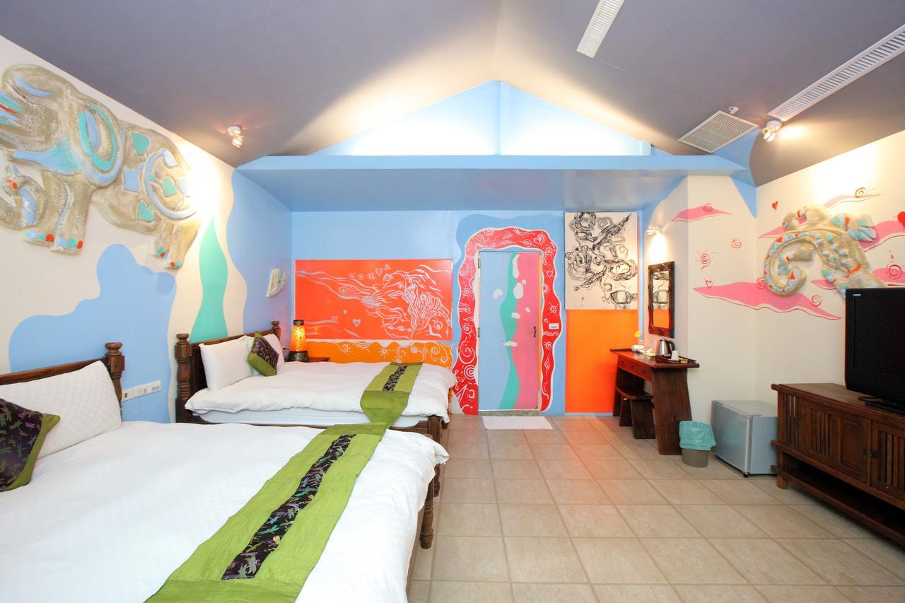 Kenting South Island Guesthouse Longshui Bagian luar foto