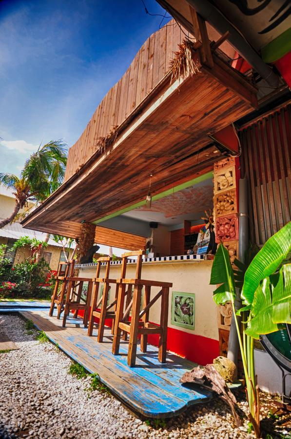 Kenting South Island Guesthouse Longshui Bagian luar foto